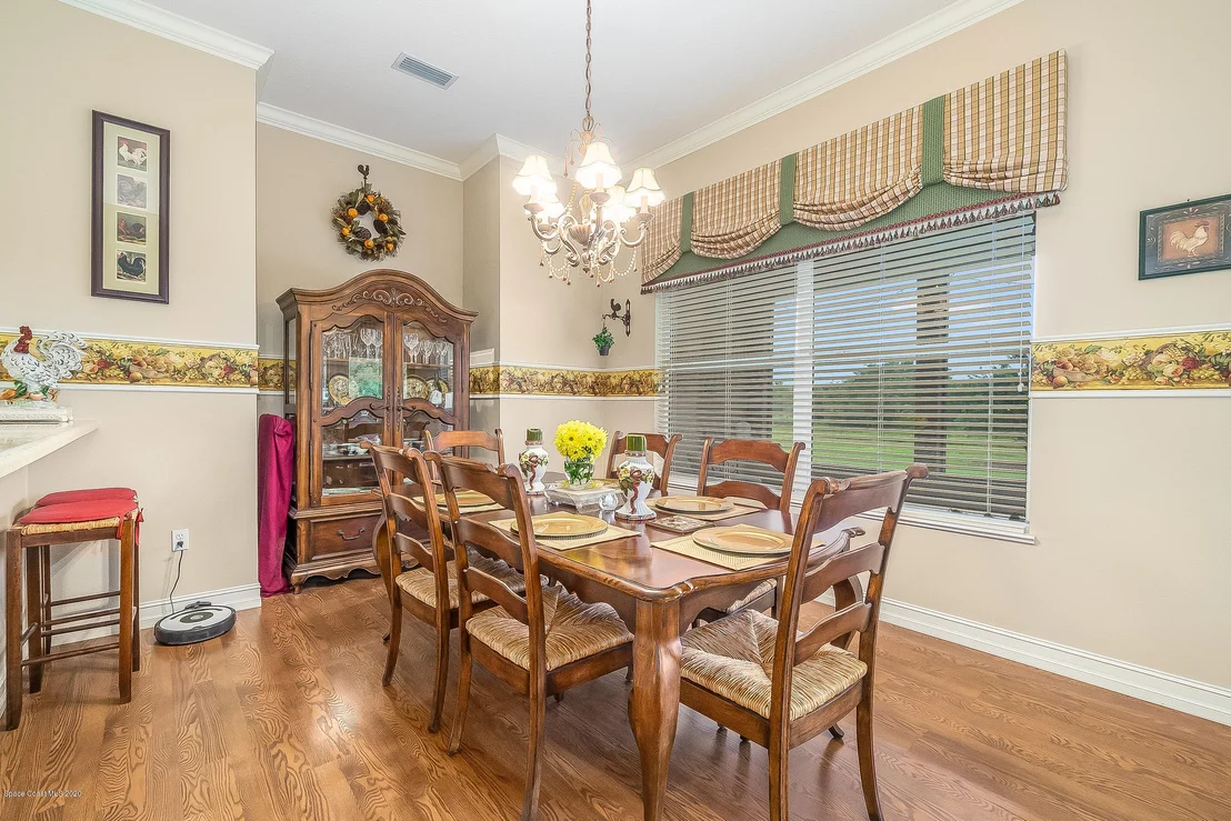 Photo of 4135 Hammock Road