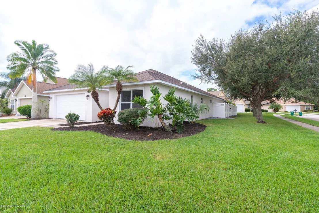 Photo of 455 Sedgewood Circle