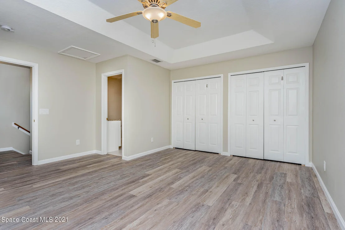 Photo of Unit 103 at 950 Luminary Circle