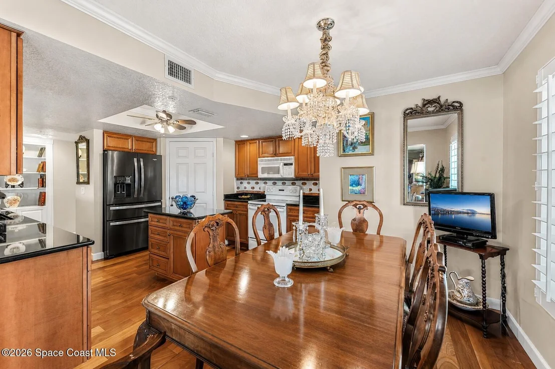 Photo of Unit 301 at 100 Riverside Drive