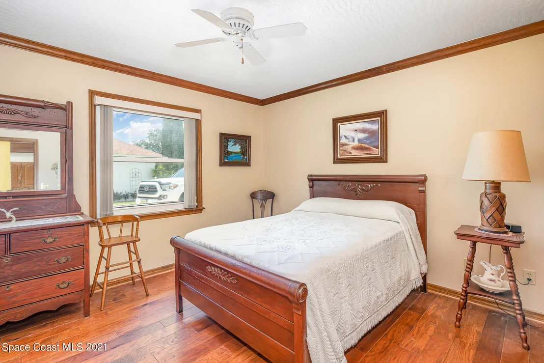 Photo of 1353 Silver Lake Drive