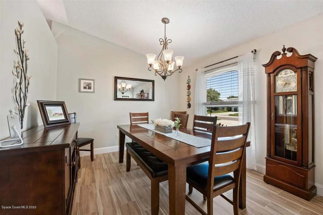Photo of 962 Del Mar Circle