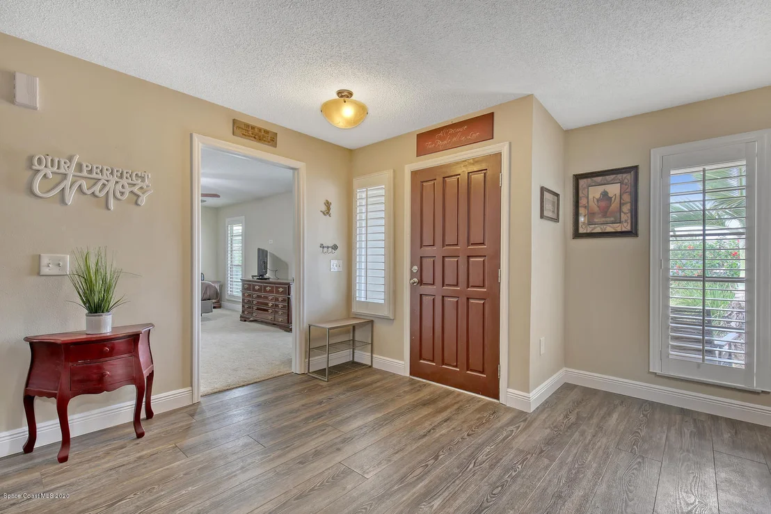 Photo of 1004 Cedarbrook Court