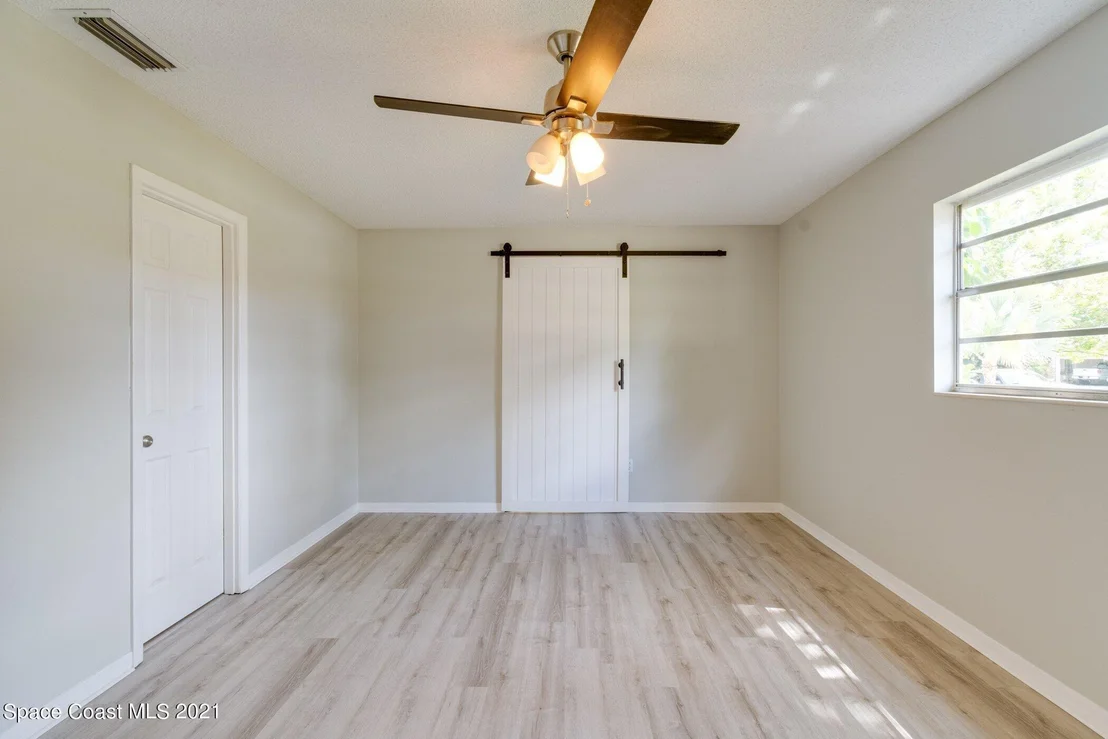 Photo of 603 Dundee Circle