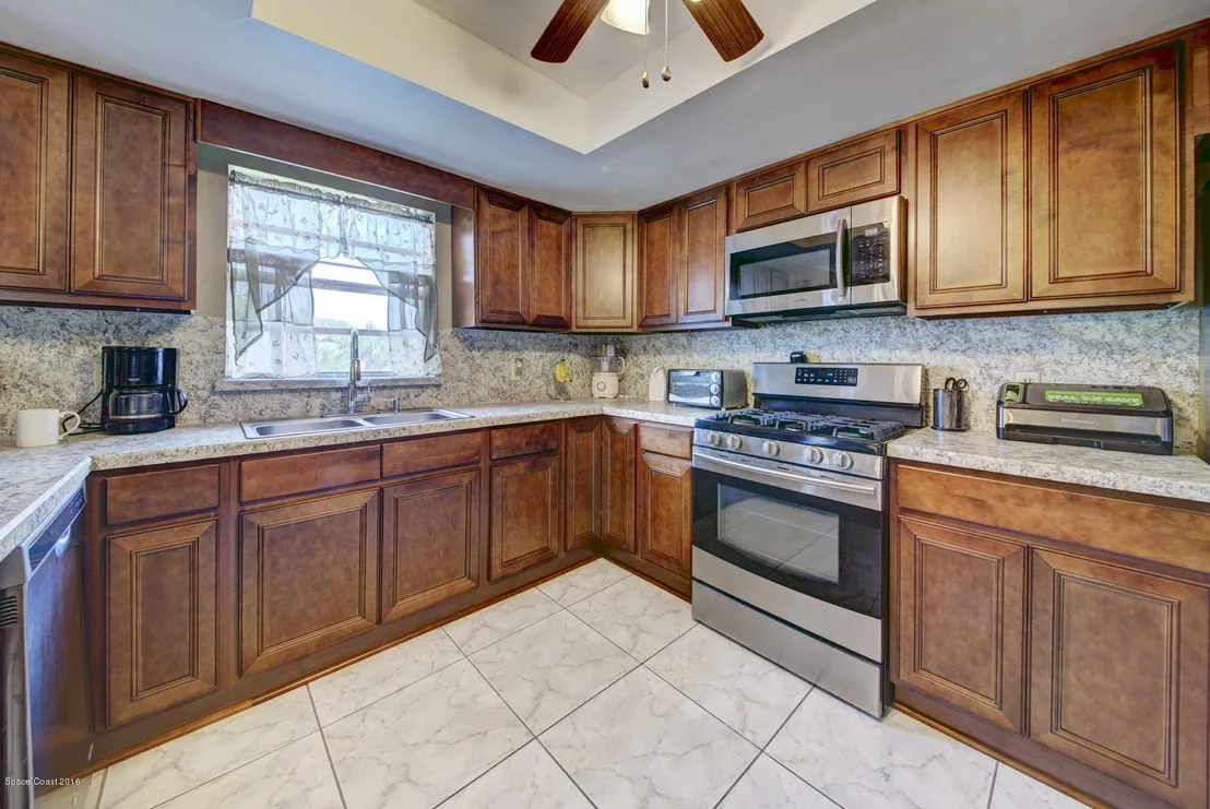 Photo of 1008 Sycamore Drive