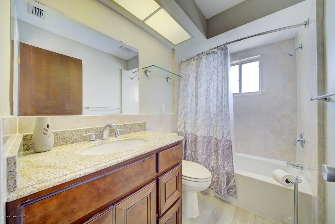 Photo of 343 Dorset Drive