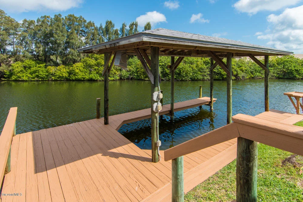 Photo of 452 Sparrow Drive