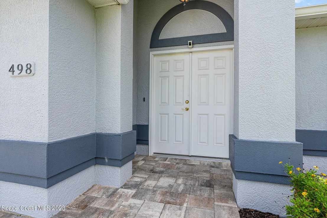 Photo of 498 Kimberly Drive