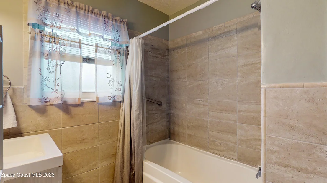 Photo of 1326 Sun Circle E