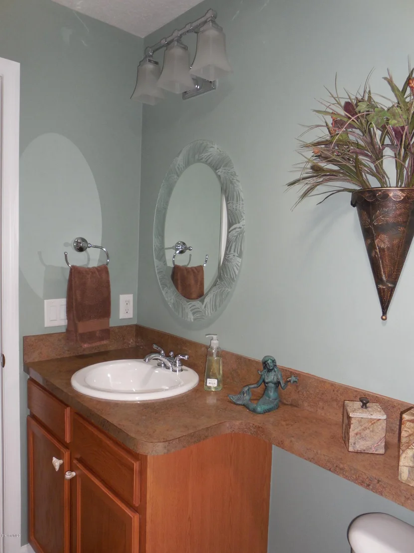 Photo of 2104 NE Spring Creek Circle