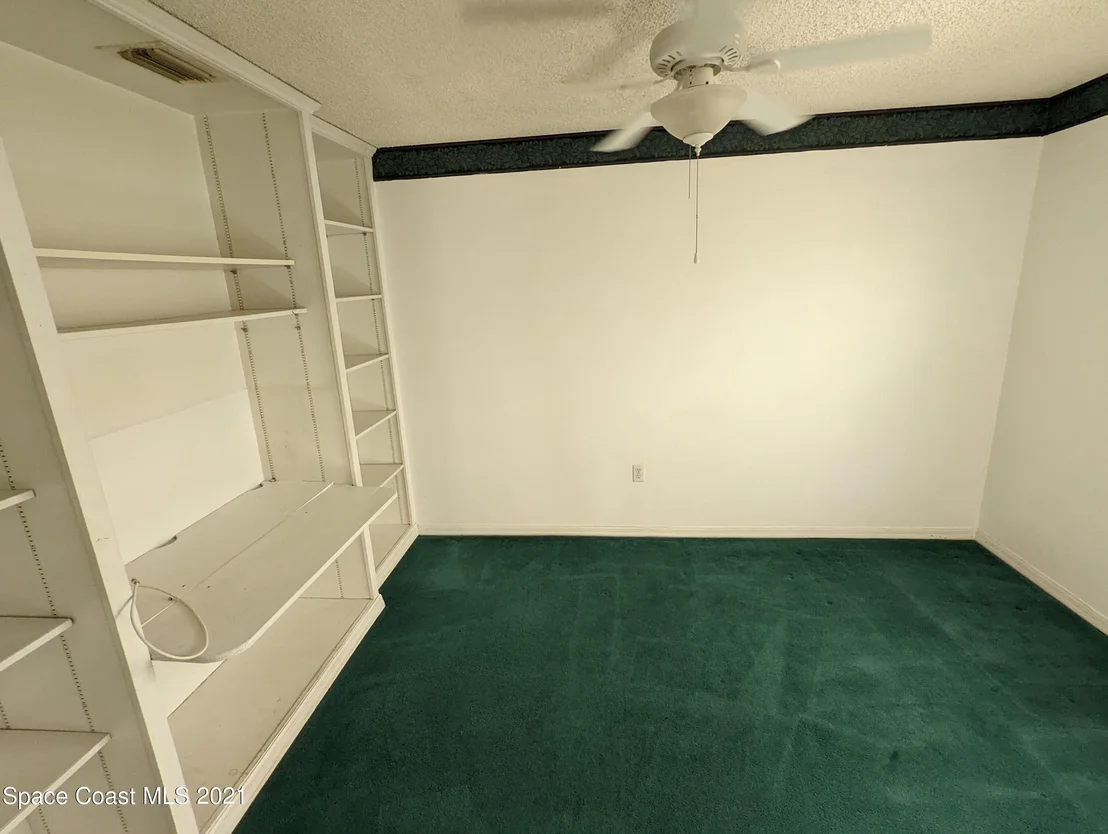 Photo of 6487 Hudson Road