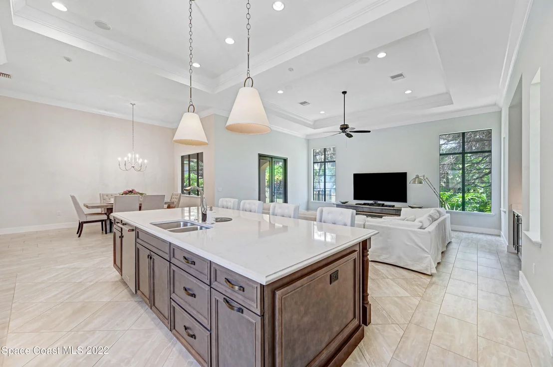 Photo of 180 Whaler Drive