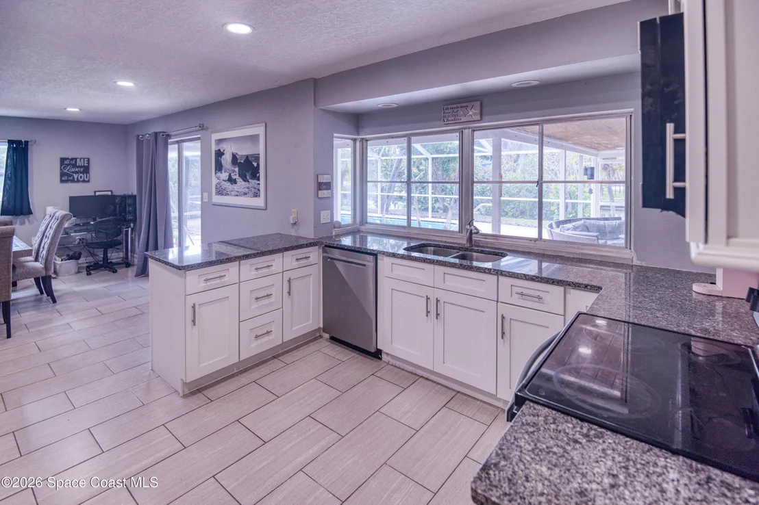 Photo of 122 Sunset Drive