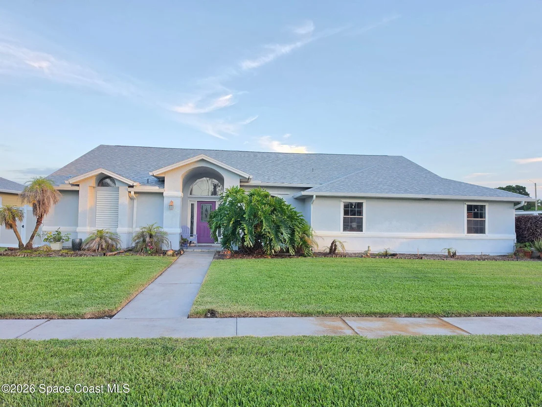 Photo of 2599 Senator Way