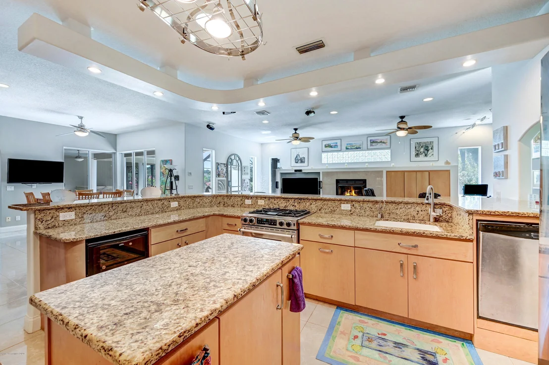 Photo of 5640 Willoughby Drive
