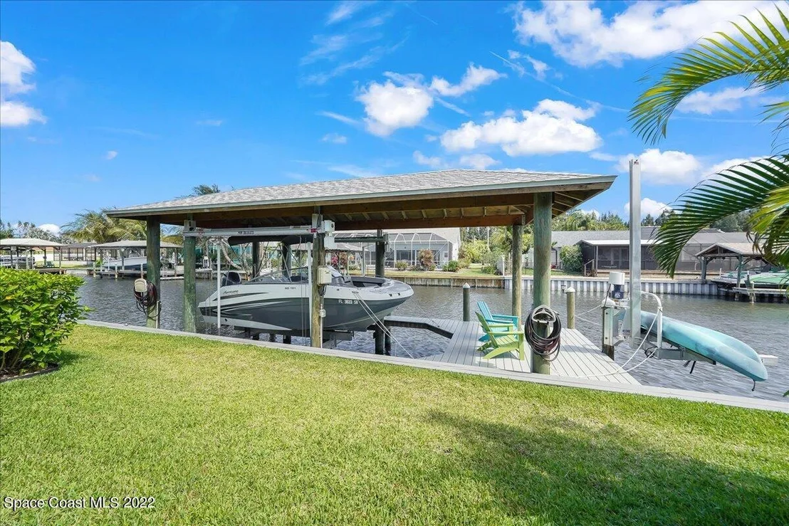 Photo of 352 Arrowhead Lane