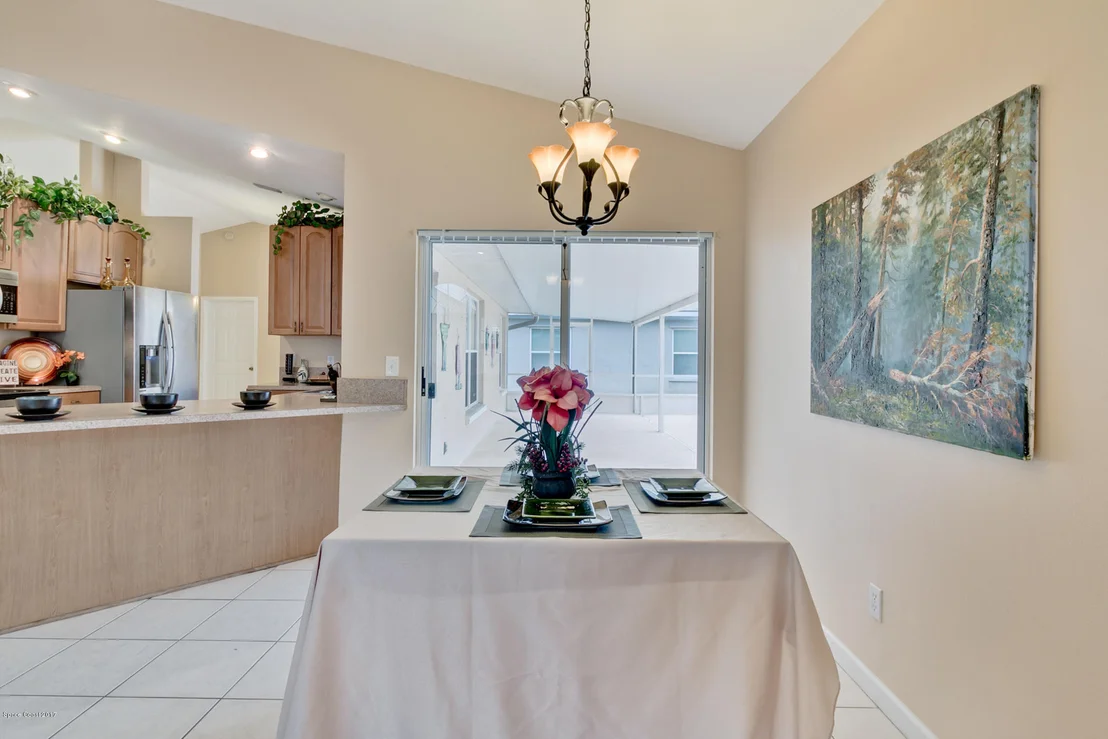 Photo of 607 Sandpiper Circle