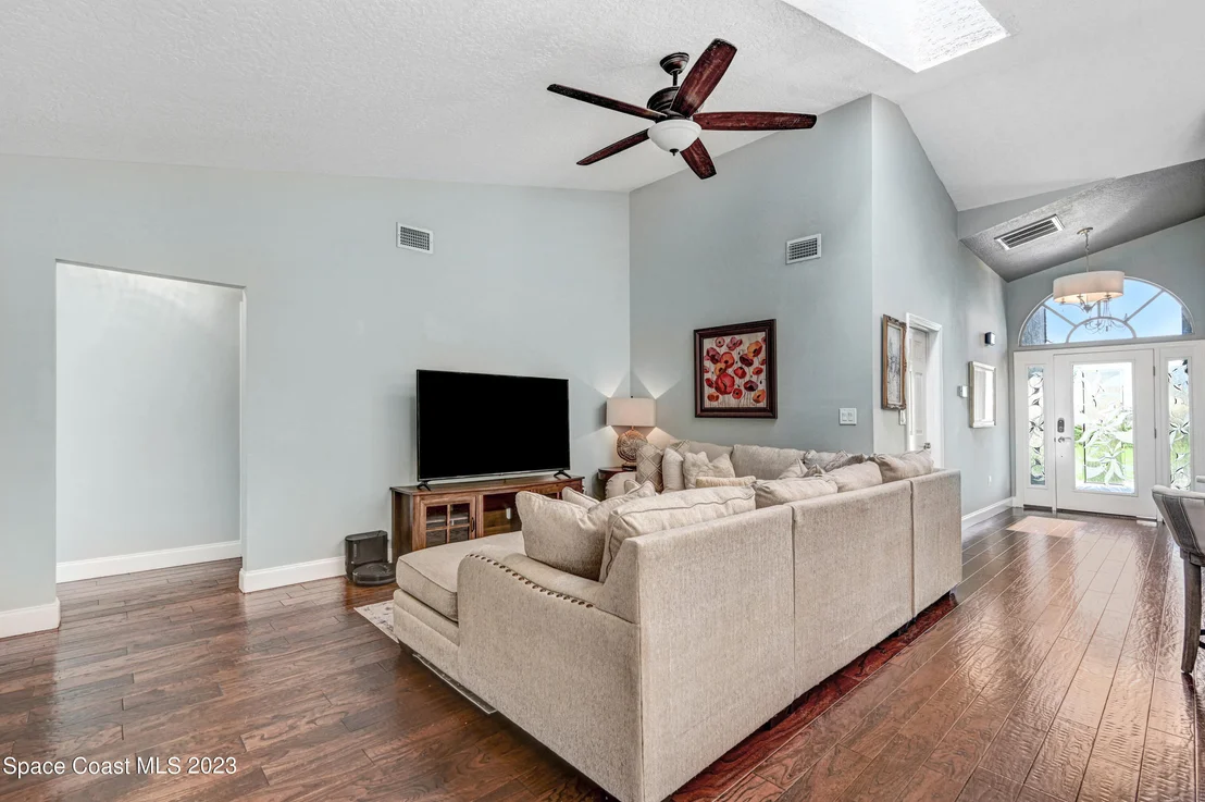 Photo of 817 Spanish Wells Drive