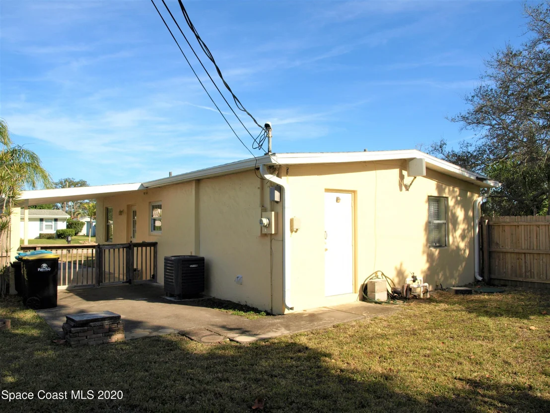 Photo of 1084 Cable Lane NE