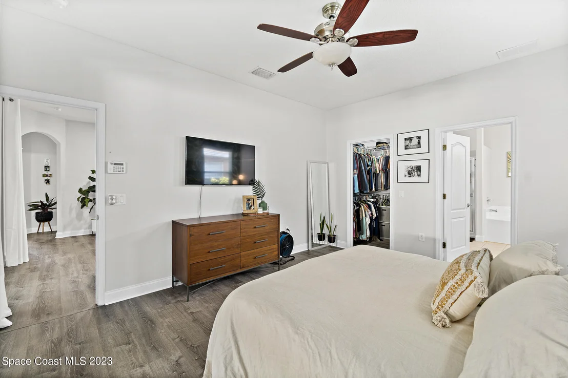 Photo of 362 Waterside Circle