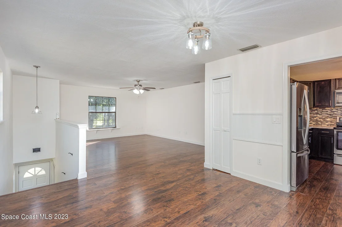 Photo of 3884 Sterling Street