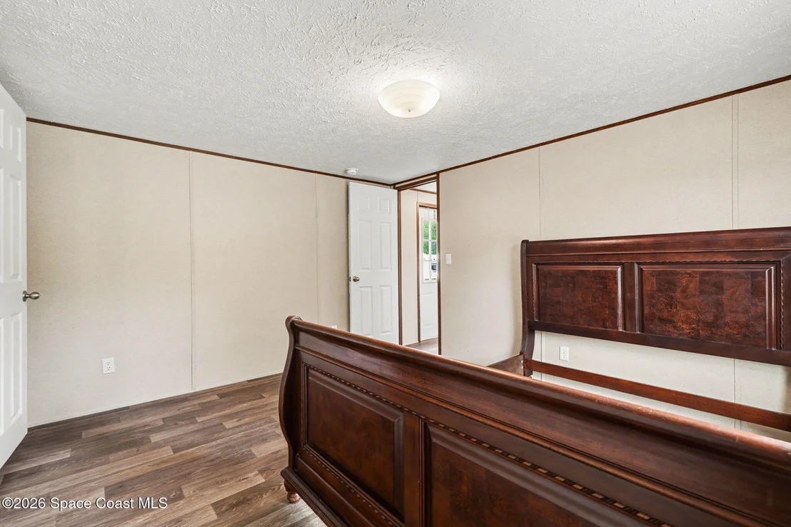 Photo of 2075 Parrish Road