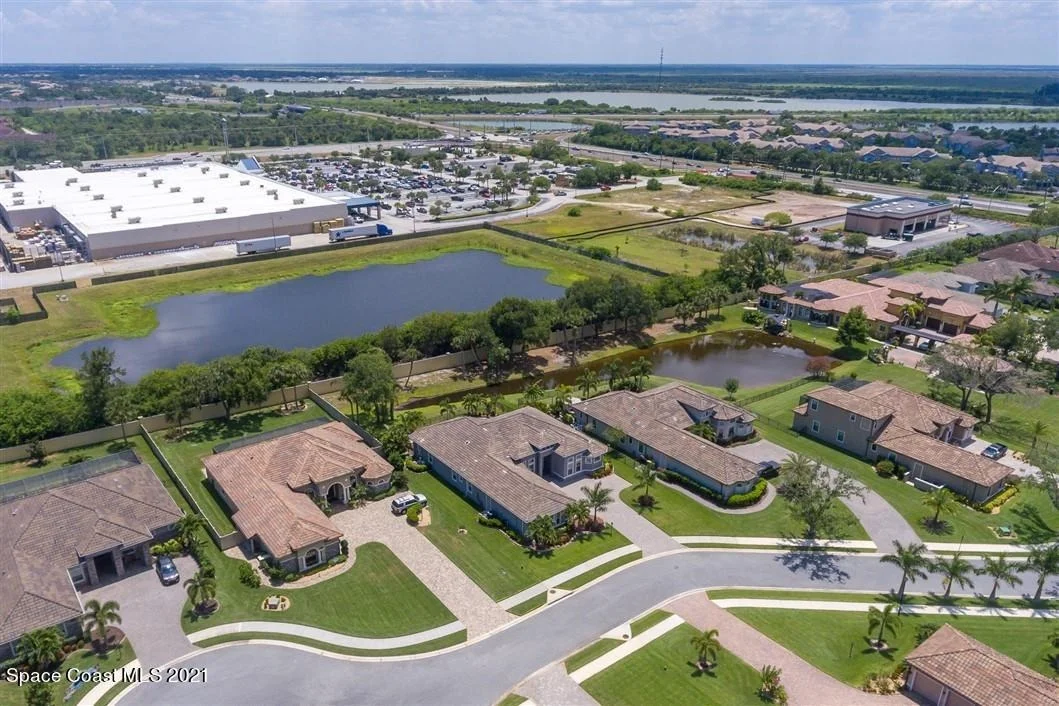 Photo of 823 Lorenza Place