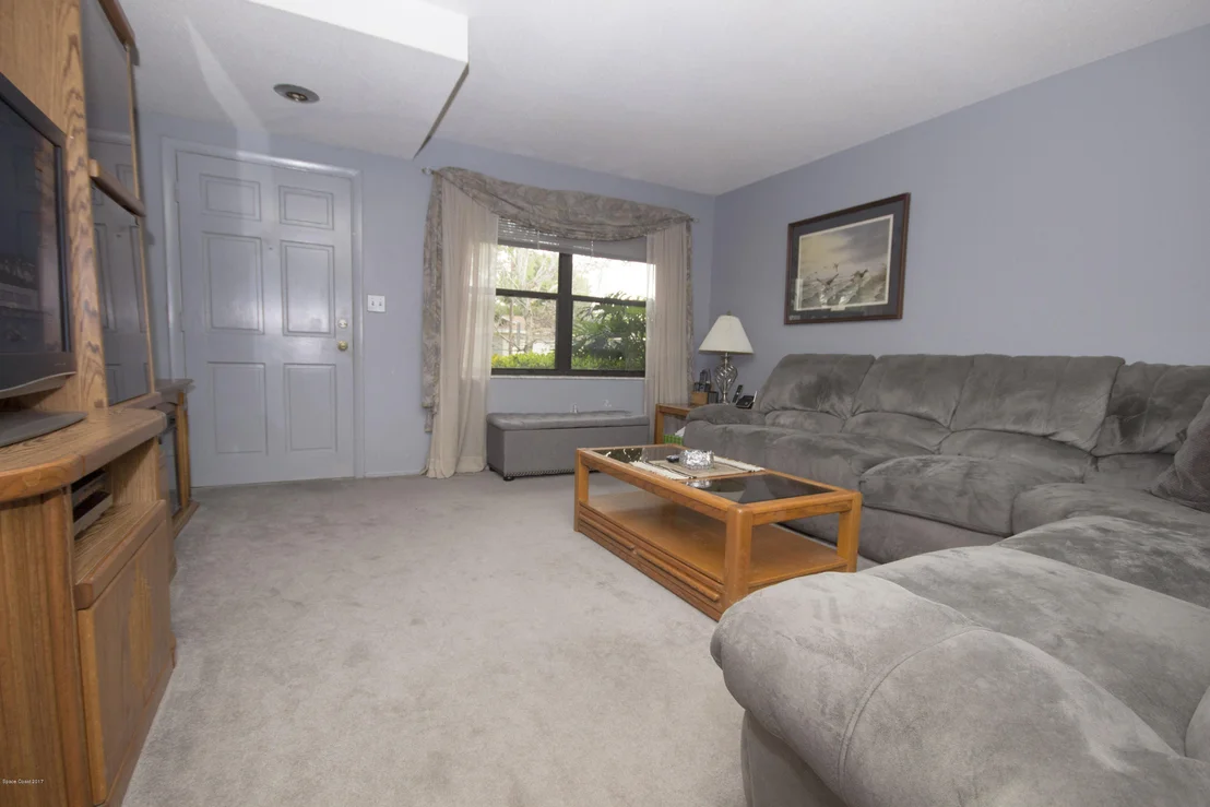 Photo of 863 Westport Drive