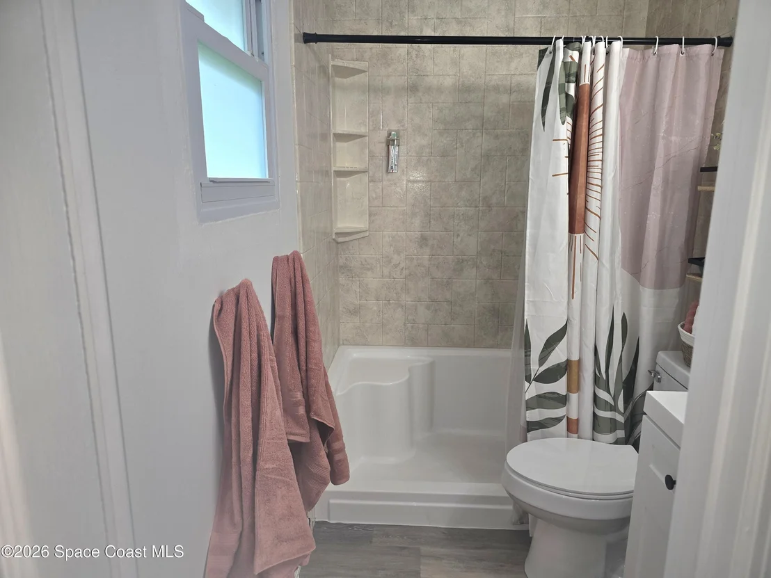 Photo of 910 Ithaca Avenue SE