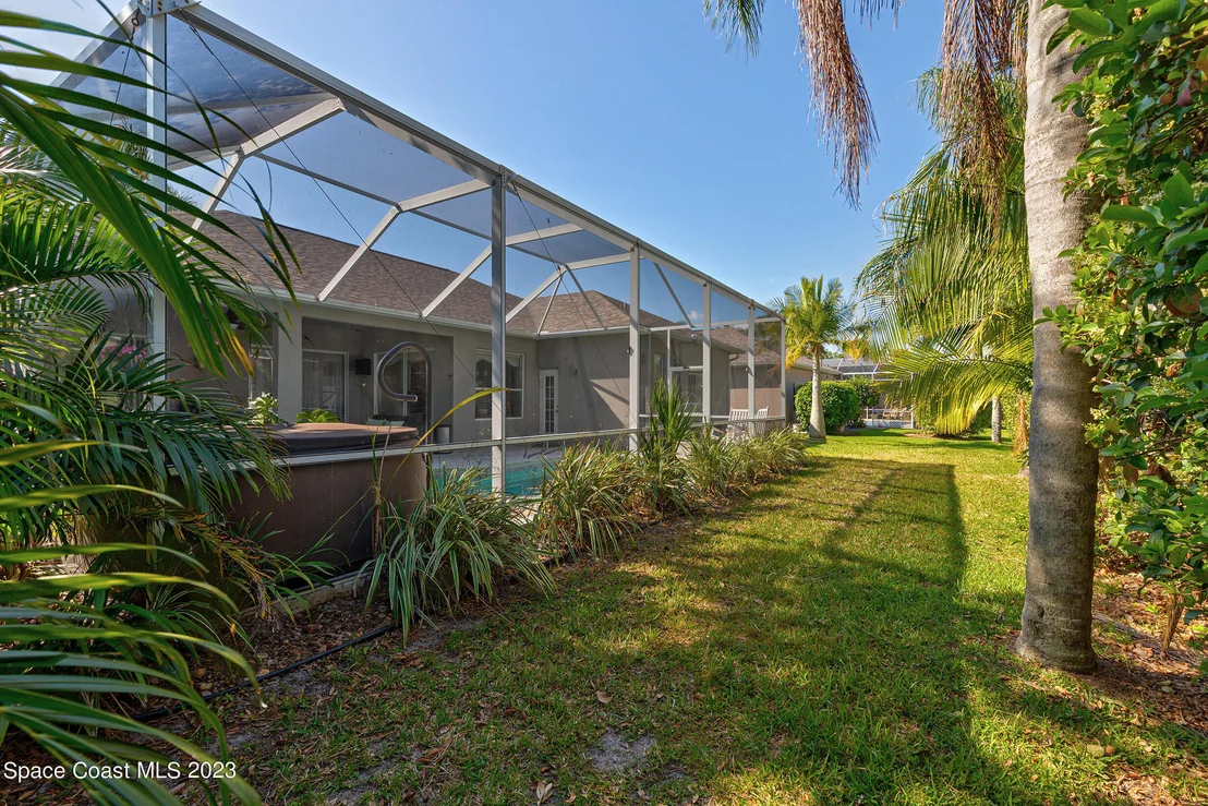 Photo of 832 Carriage Hill Road