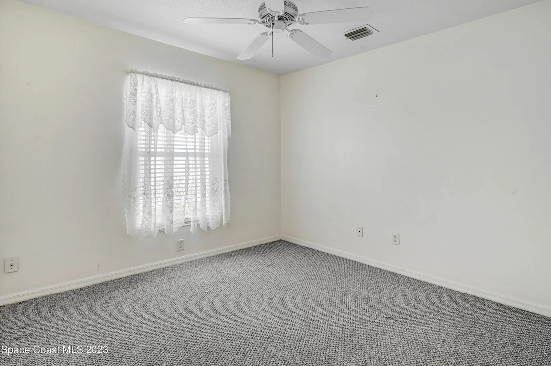 Photo of 974 Pine Creek Circle NE