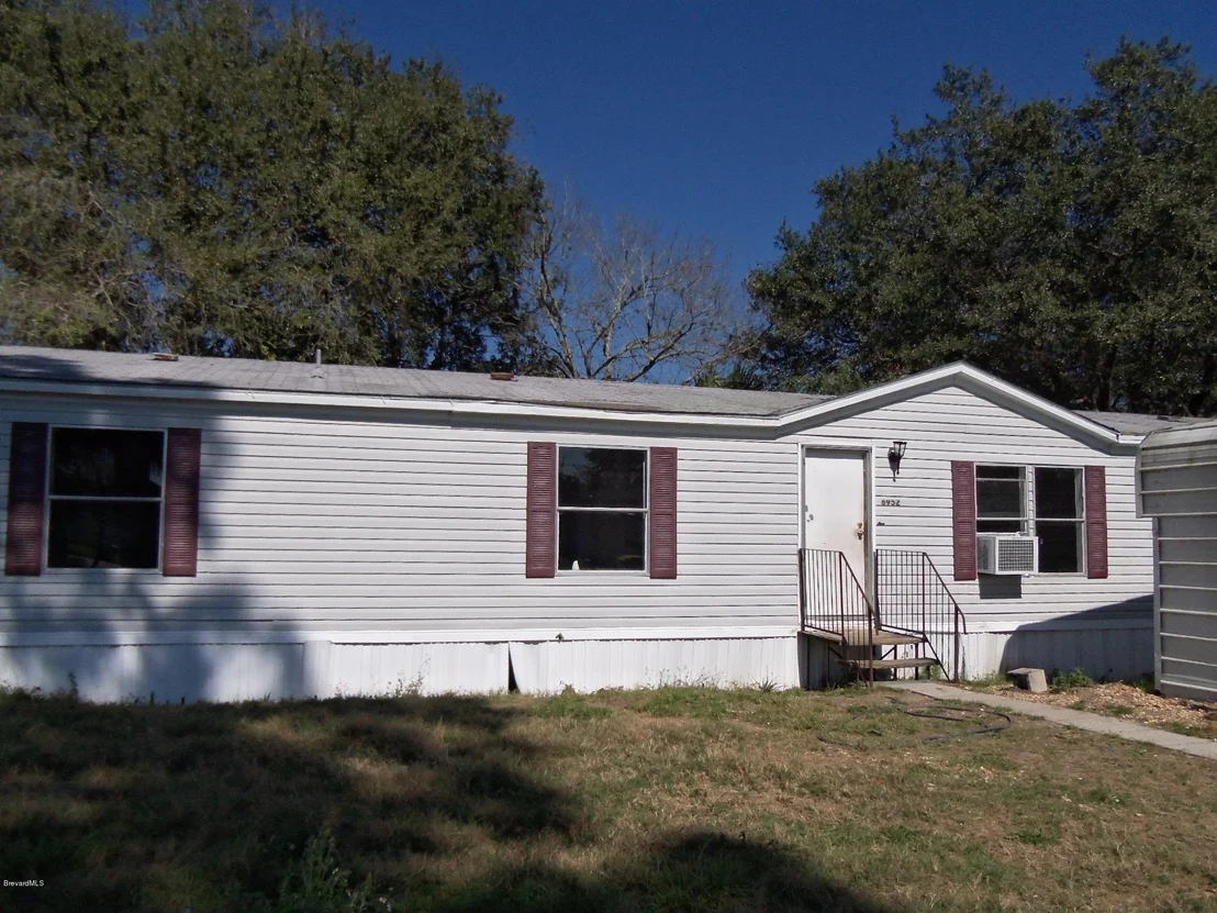 Photo of 6952 Aster Drive