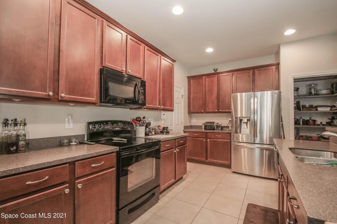 Photo of 3244 Hawthorne Avenue