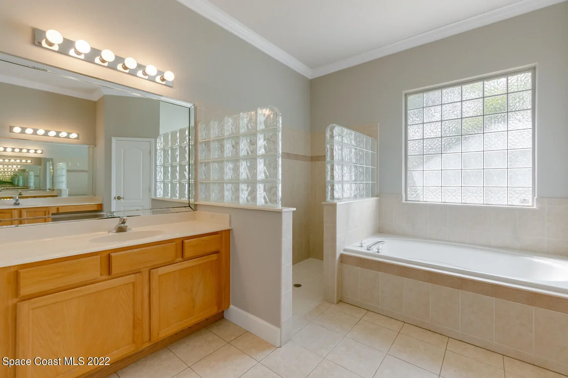 Photo of 4707 Alamanda Drive