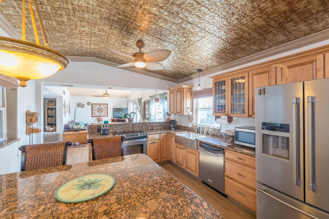 Photo of 423 Angelo Lane