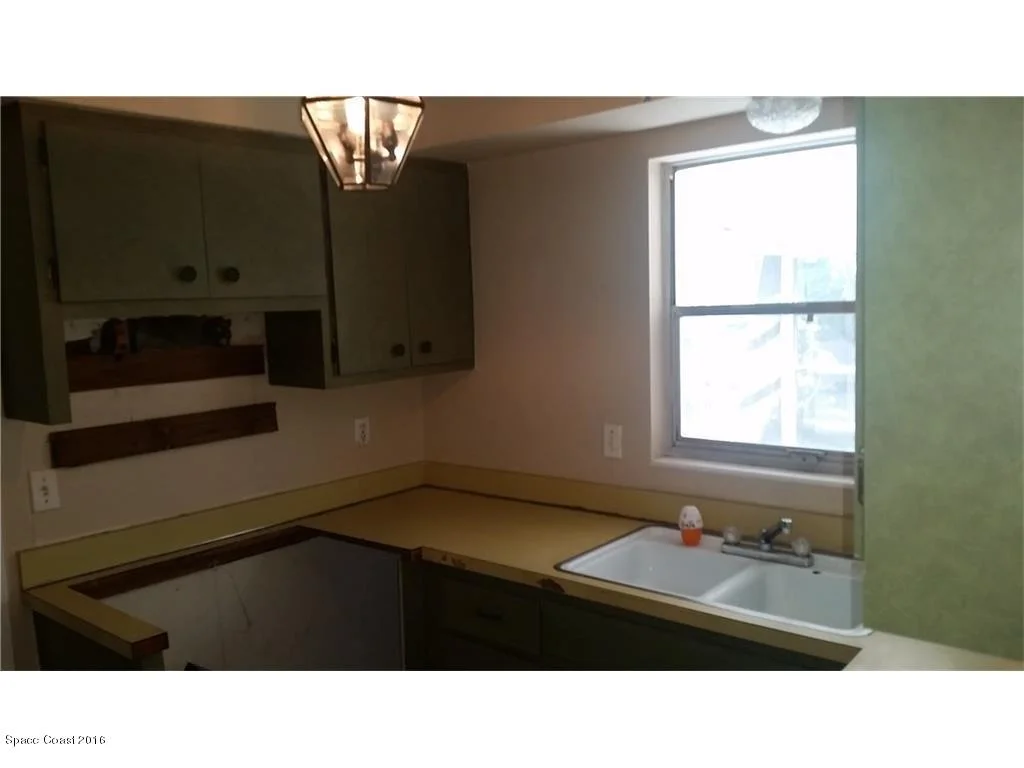 Photo of 824 Schumann Drive
