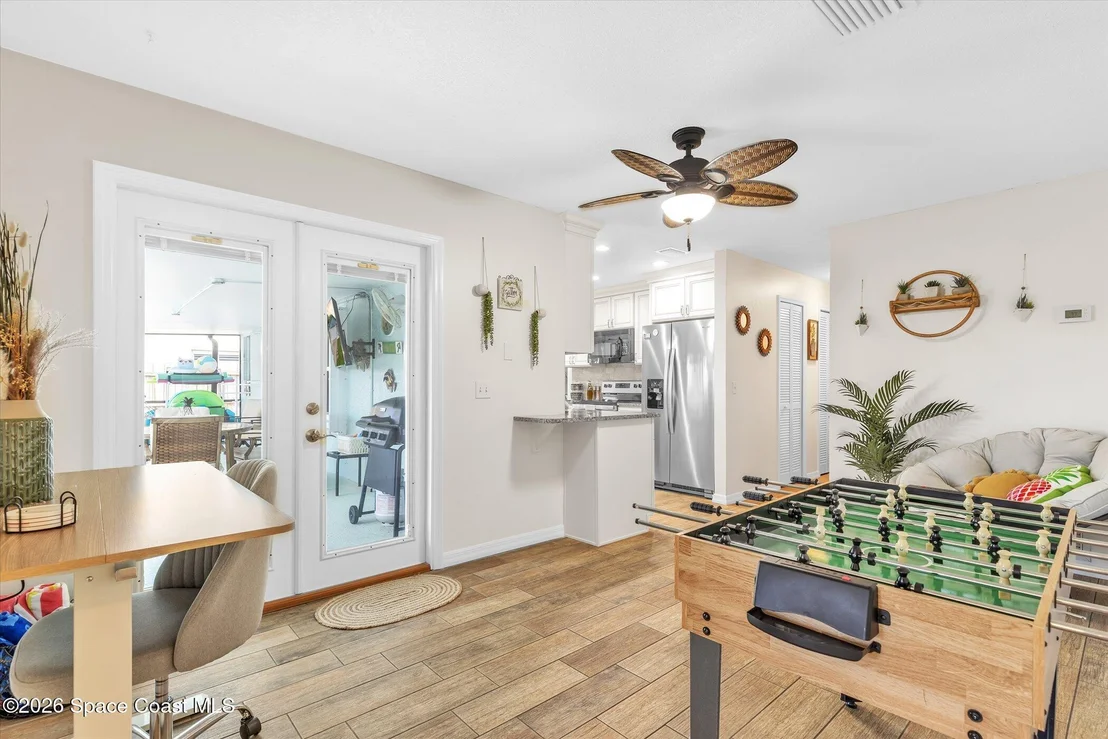 Photo of 233 Cinnamon Lake Circle