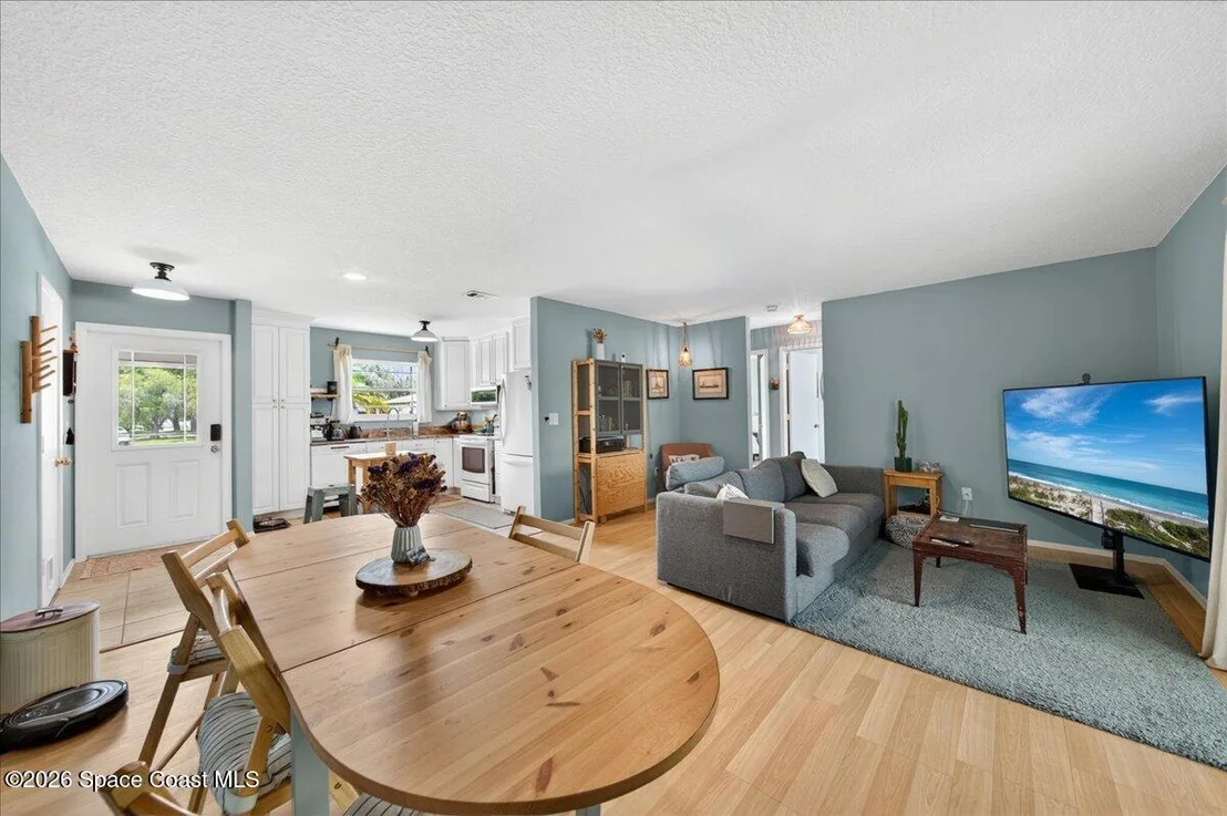 Photo of 920 Gables Way