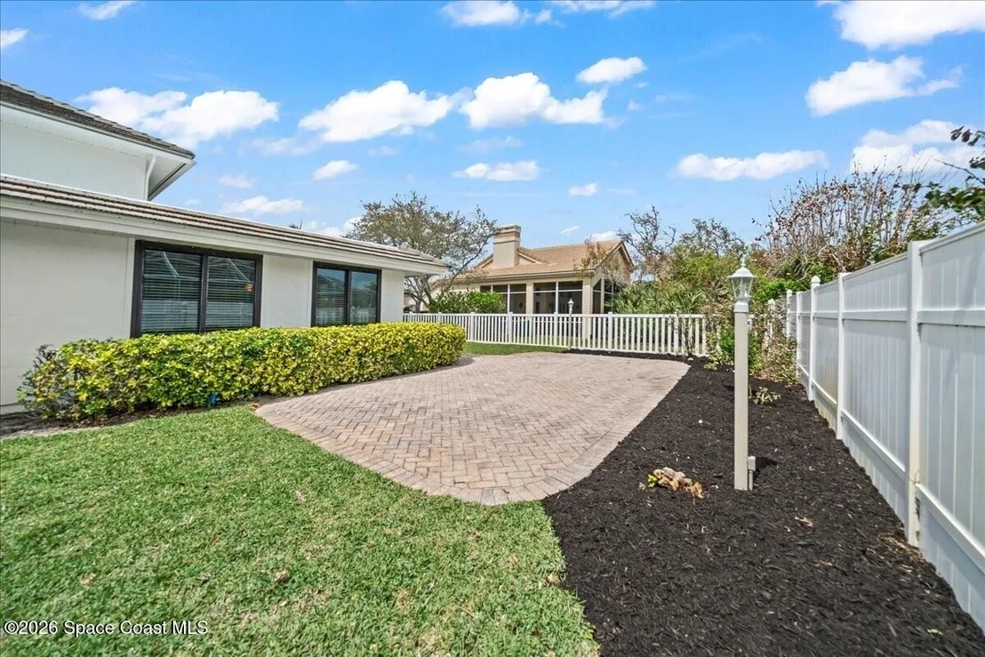 Photo of 3071 Rio Palma N