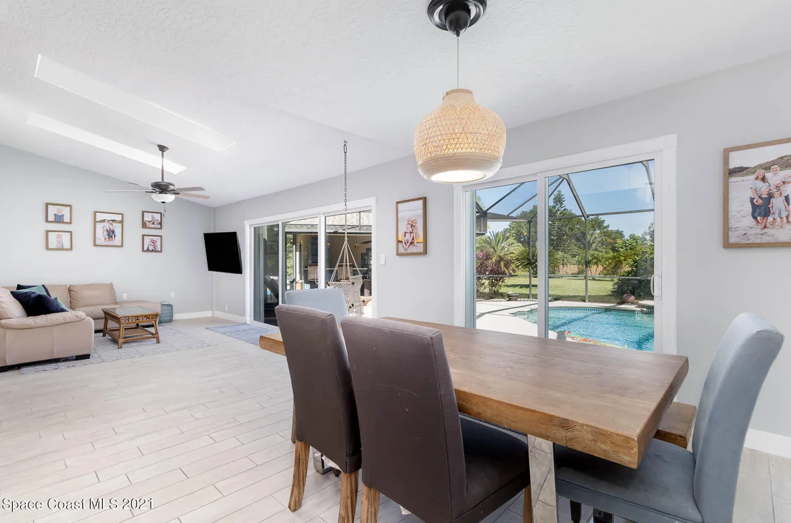 Photo of 548 Sawgrass Circle
