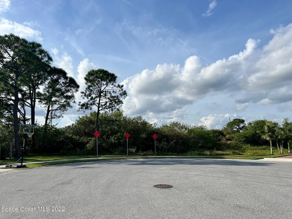 Photo of 1275 Fuji Drive