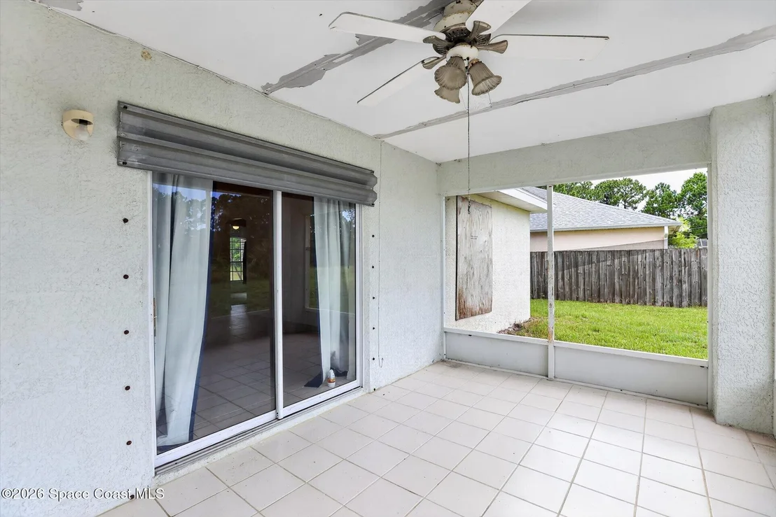 Photo of 1091 Ray Road SE