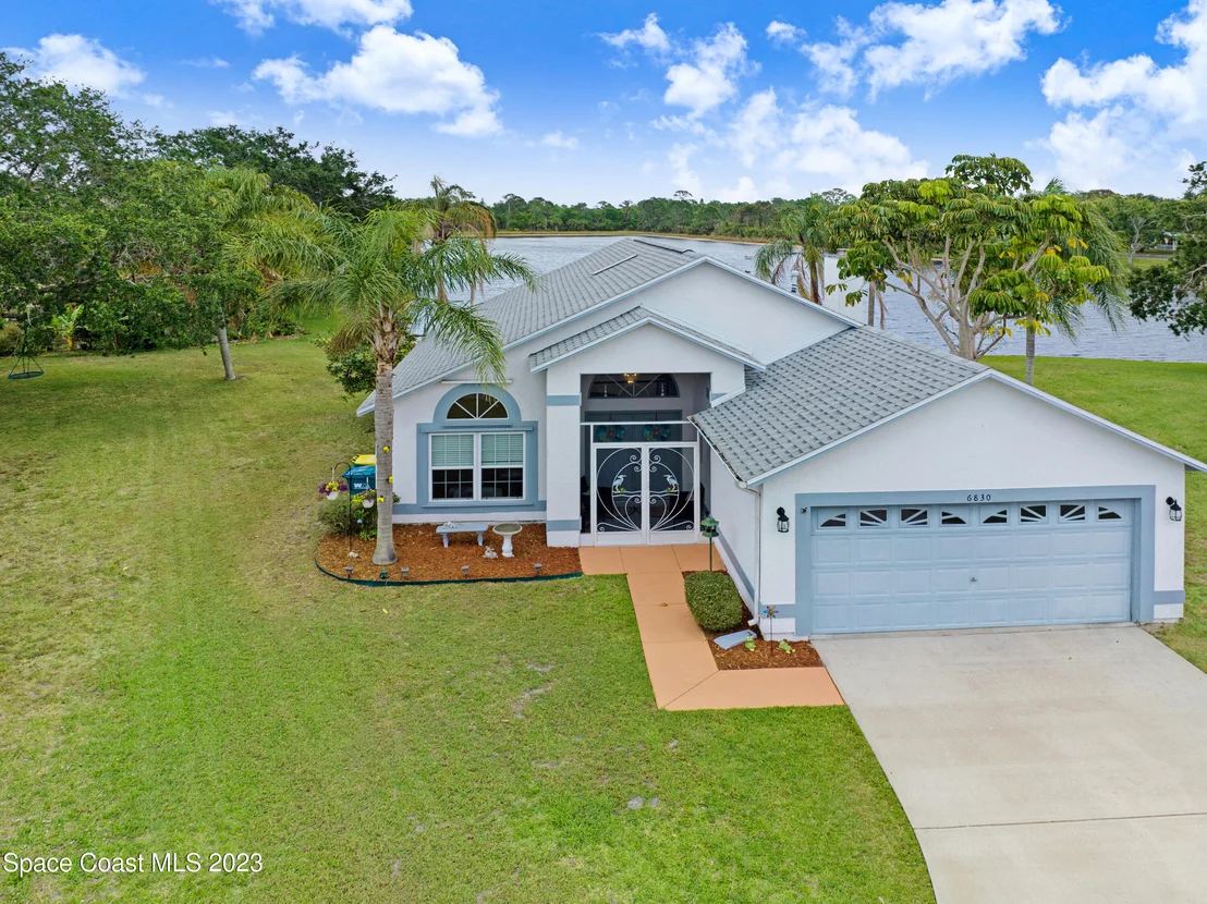 Photo of 6830 Whitetail Court