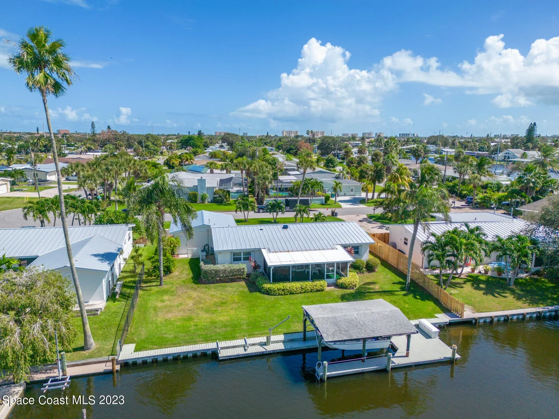 Photo of 209 River Road