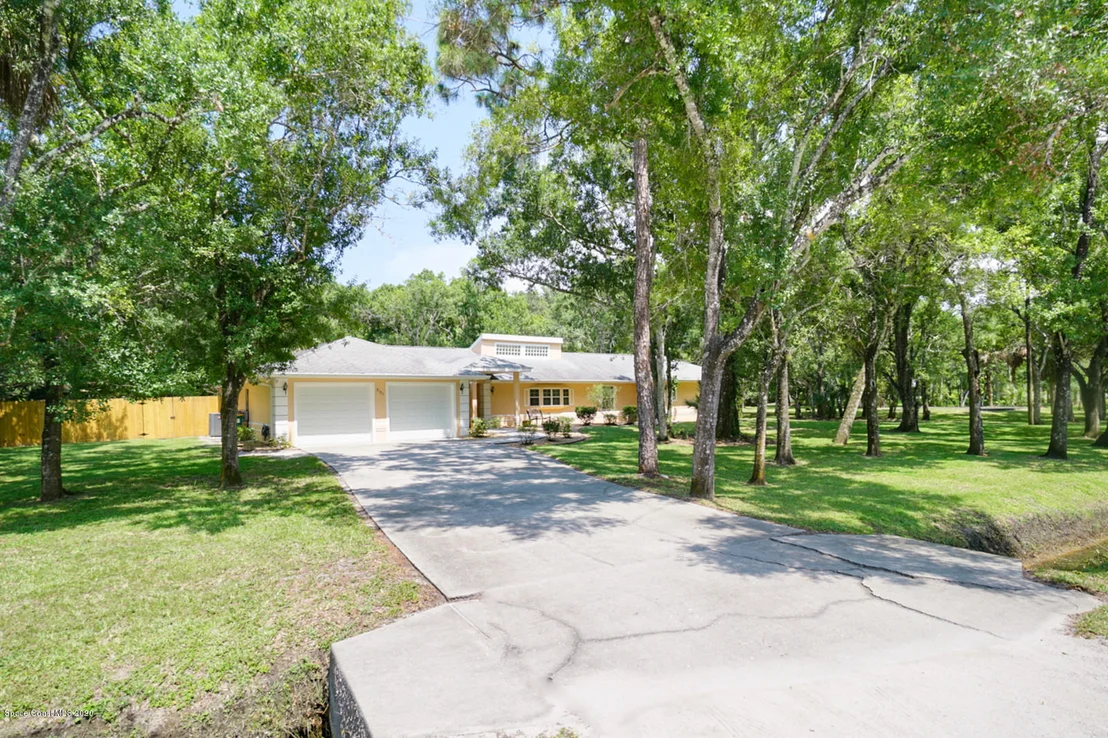 Photo of 2125 Linrose Lane