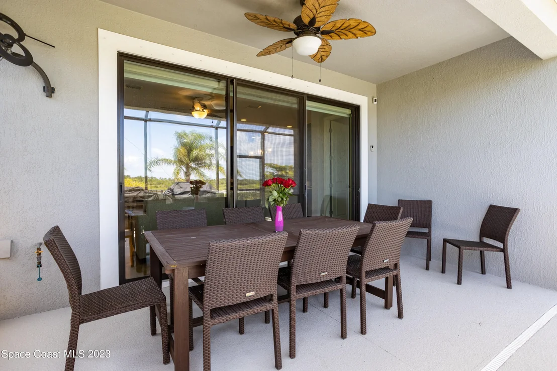 Photo of 7327 Bluemink Lane