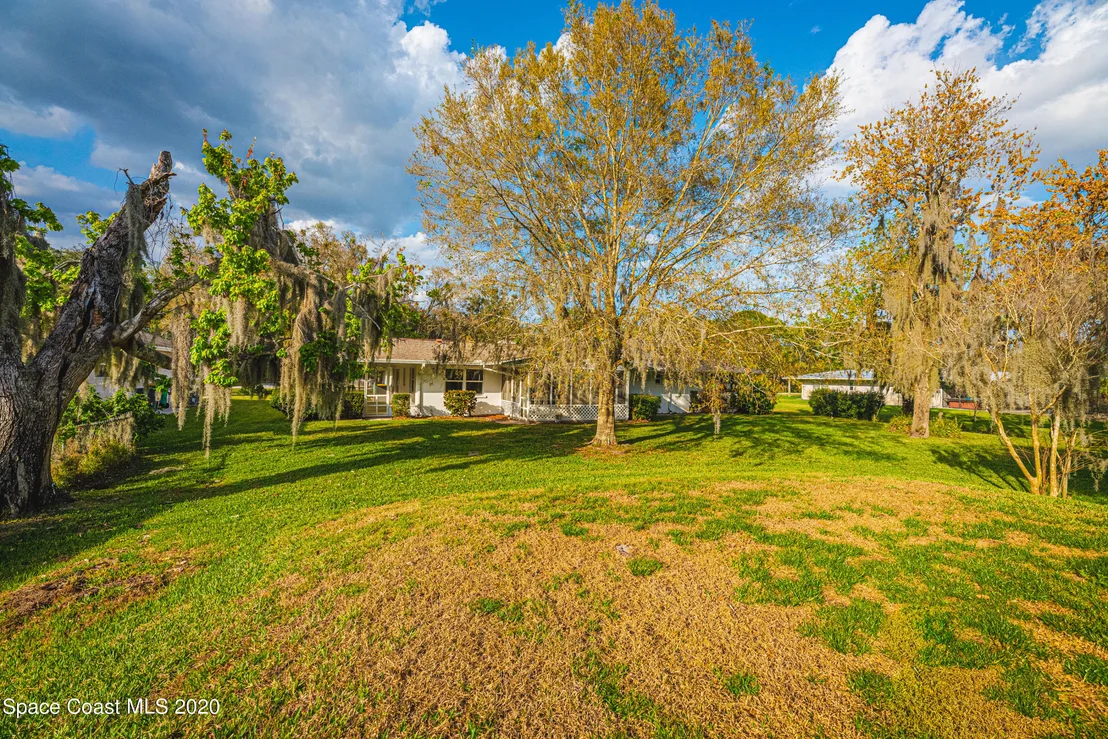 Photo of 1945 Trimble Road
