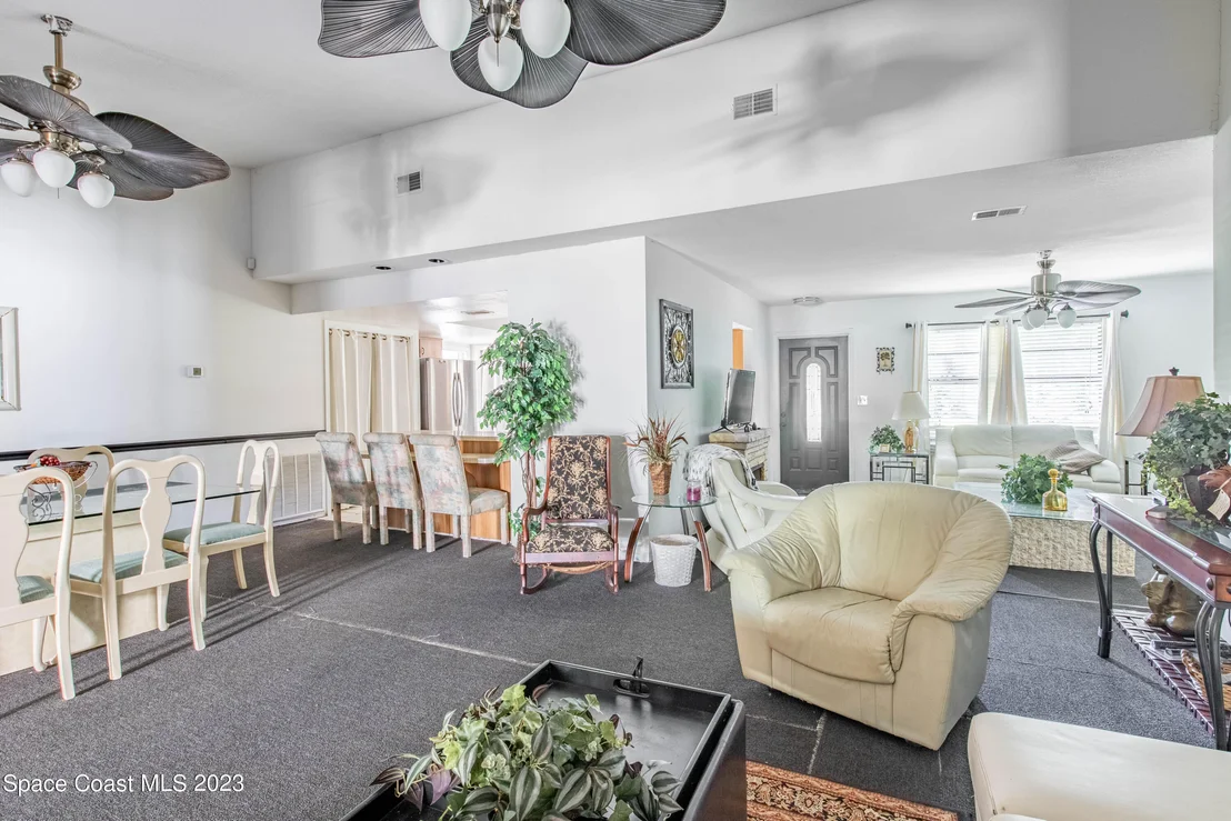 Photo of 4044 Palm Avenue