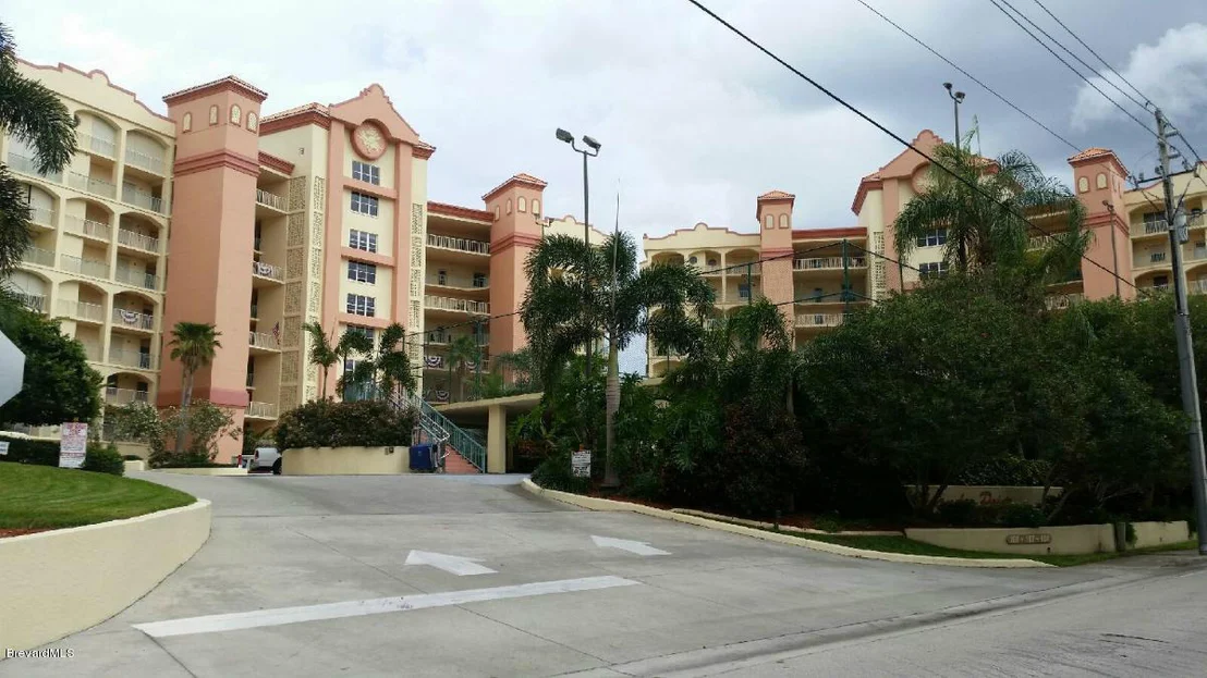Photo of Unit 306 at 104 Riverside Drive