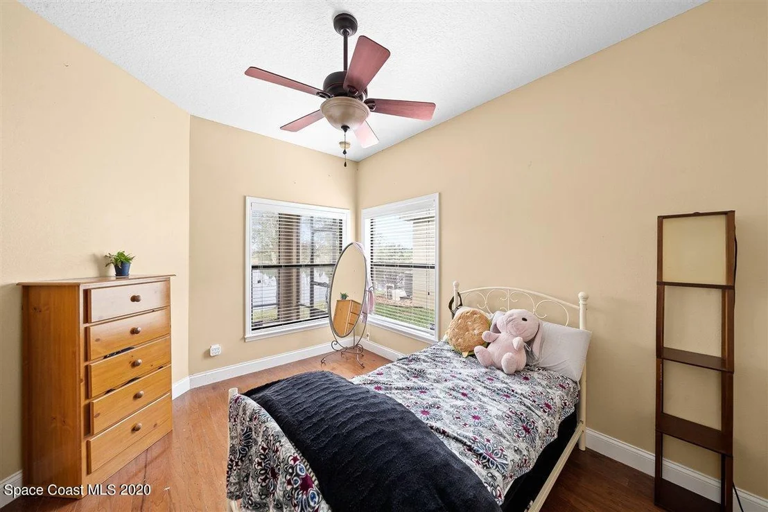 Photo of 1429 Corbett Lane